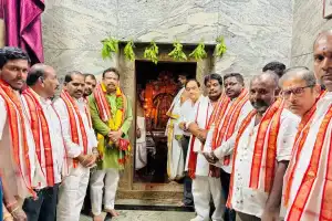 Secunderabad MLA Shri Ganesh prays at temple for unity against terrorism