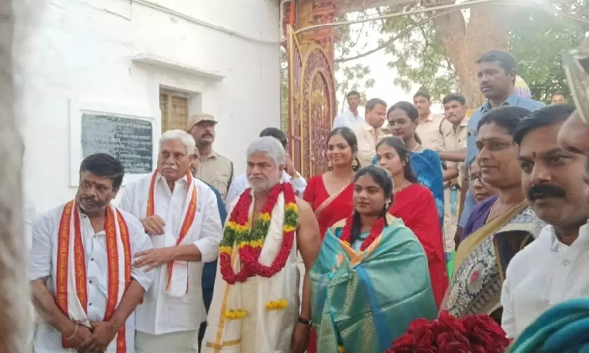 Speaker Gaddam Prasad Kumar Visits Telangana’s Only Shakti Peeth in Alampur, Gets Warm Welcome
