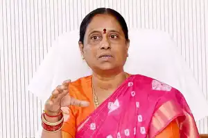 Surekha criticizes BRS for changing facts