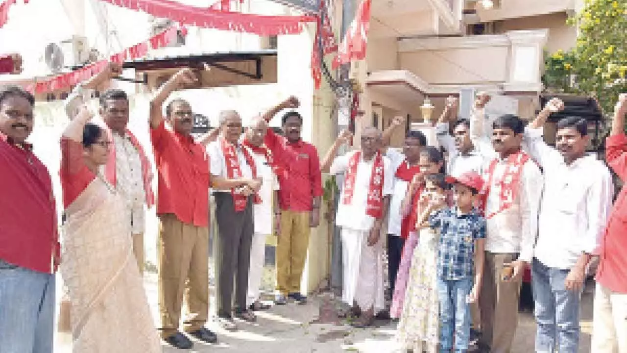 Telangana Farmers Group Calls for Rural Strike on May 20