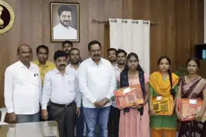 Trainee Surveyors Get Kits from Official Lakshmi Narayana in Gadwal