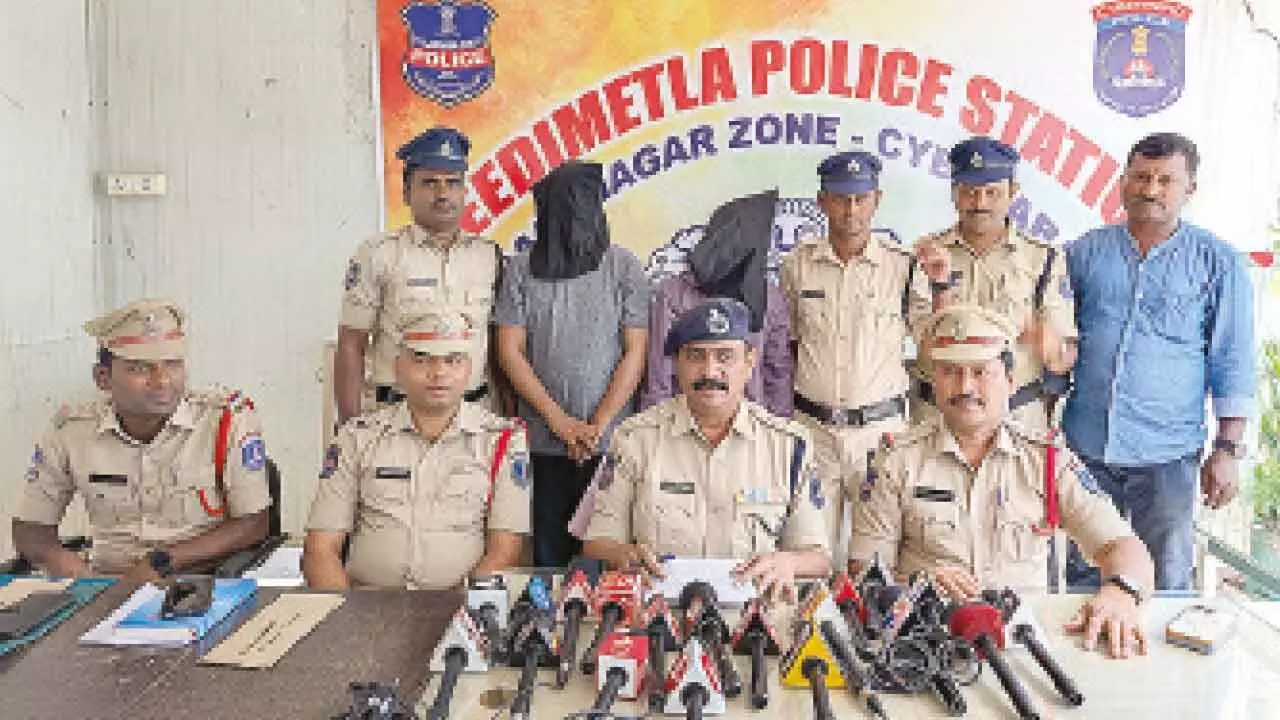 Two fake Naxals caught for trying to extort Rs 50 lakh