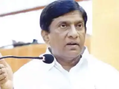 Vinod urges government to start Medigadda repairs immediately