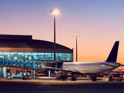 Woman Tries to Open Emergency Door on Indigo Flight, Caught by Crew and Given to Police