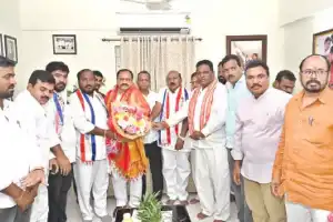Aspiring ministers with supporters protest at PCC chief’s office