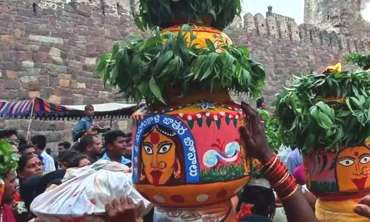 Big celebrations planned for Golconda Bonalu in Hyderabad
