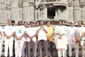 Big yoga event takes place at Thousand Pillar Temple