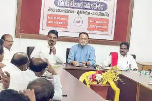 BRS leaders praise KCR for finishing Kaleshwaram on time
