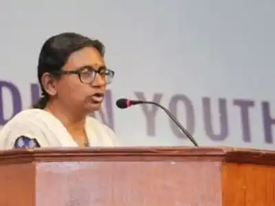 Candidates meet with state party leader