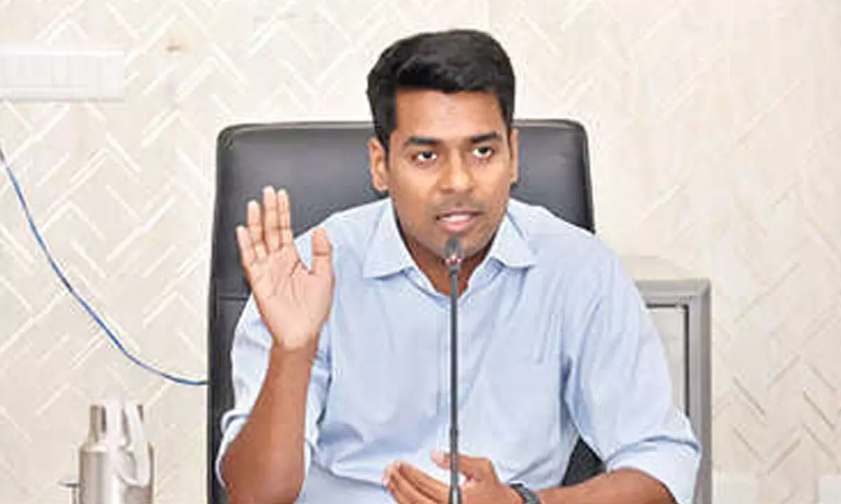 Collector announces free sand for Indiramma houses