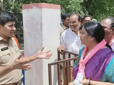 Dispute over Telangana Thalli statue