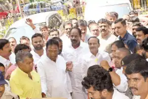 Eatala reveals issues with 3 barrages, blames Harish Rao for the problems