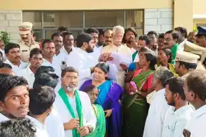 Farmers Submit Large Petition Against Cotton Exploitation in Gadwal