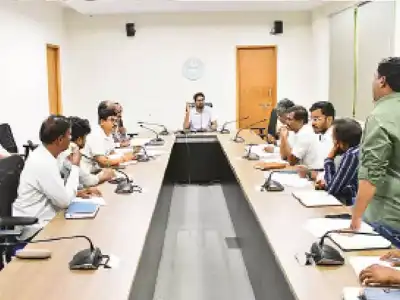 Finish renovating government schools quickly says DC