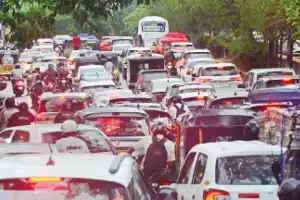 Hyderabad Traffic: 91 Lakh Vehicles Daily, Police Plan Changes