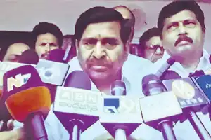 Jagadish Reddy says media dislikes KCR and KTR