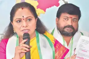 Kavitha asks government to publish report on debts