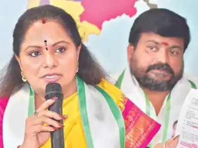 Kavitha asks government to publish report on debts