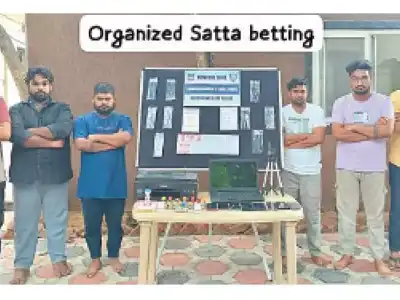 Police break up online betting group; six arrested