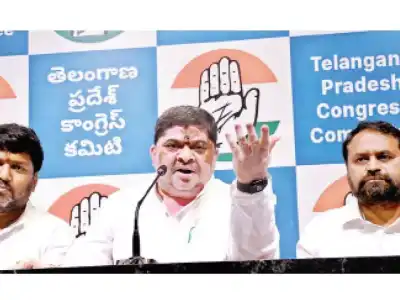 Ponnam says Kavitha shouldn’t talk about BCs