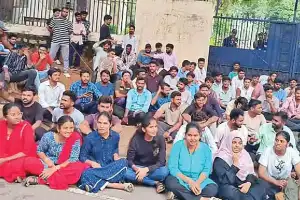 Relatives of Nizam ask Chief Minister to solve hostel crisis