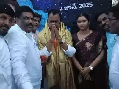 Saritha Tirupathayya Congratulates Mallu Ravi on Becoming TPCC Disciplinary Committee Chairman