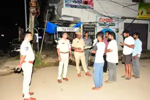 SP T. Srinivas Rao Inspects Night Police Work in Jogulamba Gadwal