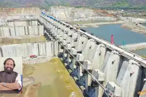 Uttam asks government to reject AP’s Polavaram proposal