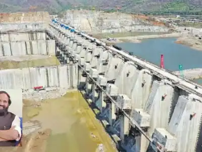 Uttam asks government to reject AP’s Polavaram proposal