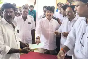 Alampur MLA Vijayudu Gives 289 Cheques to Beneficiaries