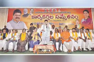BJP leader Ramchander Rao honors Kargil heroes
