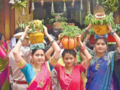 Bonalu festival brightens Old City