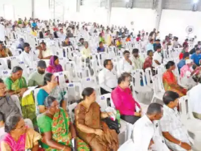 Collector promises fair treatment for Bharat Future City farmers