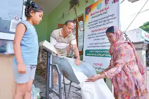 Congress aims to win local elections with popular rice scheme