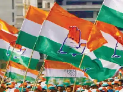 Congress speeds up forming district committees