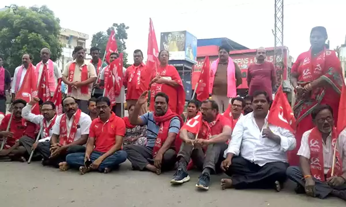 Countrywide Strike Affects RTC Services in Bhadrachalam