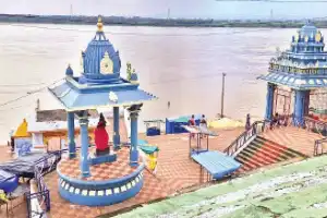 Flood warning as Godavari River reaches 43 feet today