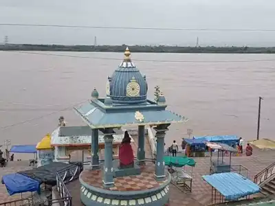 Godavari River floods as water rises in Bhadrachalam