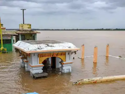Godavari river floods in Bhadrachalam