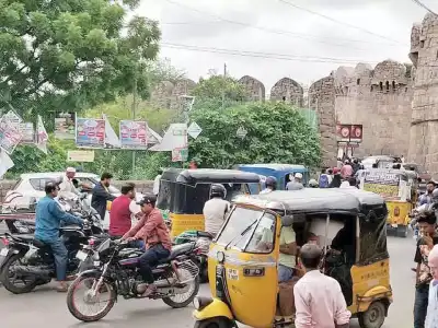 Golconda Fort residents angry about heavy traffic