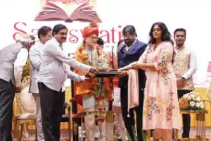 Governor says protecting culture and literature is important