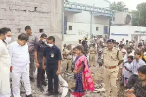 Kishan Reddy and Ramchander Rao visit Pashamylaram accident site