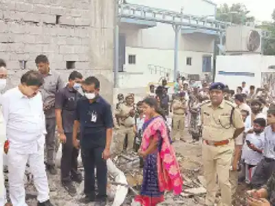 Kishan Reddy and Ramchander Rao visit Pashamylaram accident site
