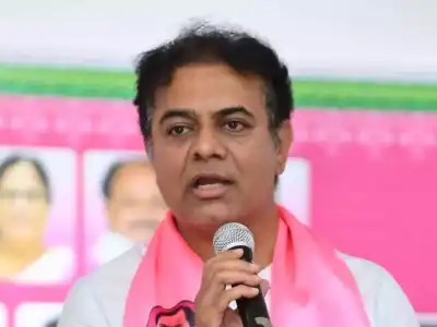 KTR criticizes Congress government for ending KCR Kit Scheme