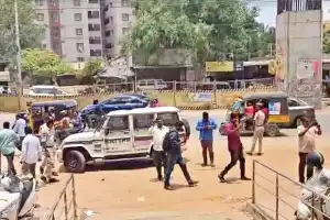 Man hurt in shooting at Teenmar Mallanna’s office
