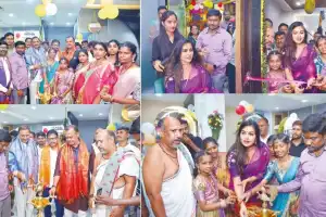 Minister Venkat Reddy Opens SRH Family Salon