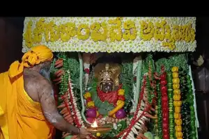 MLA Vijayudu Prays at Local Temples on Special Friday