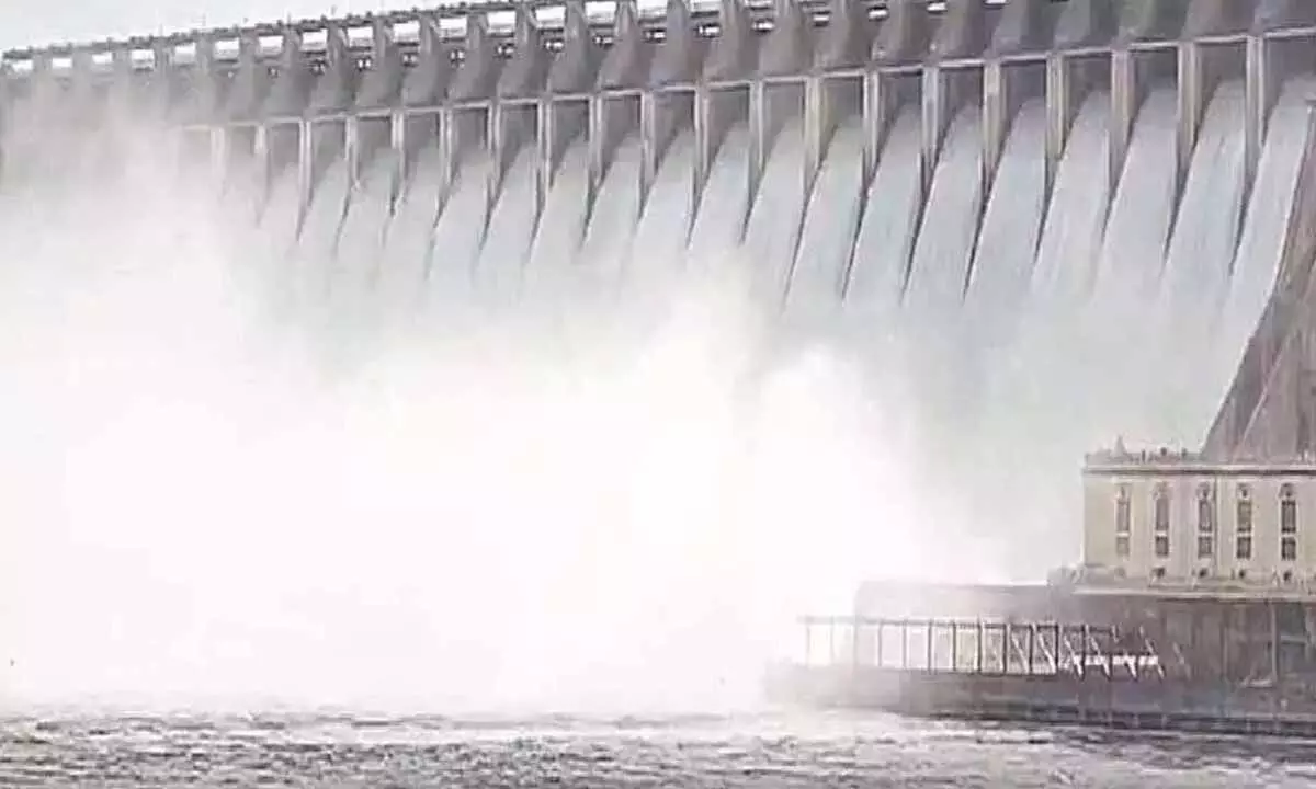 Nagarjunasagar opens 26 gates due to heavy water flow