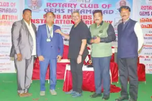 New leaders of Rotary Club James take office