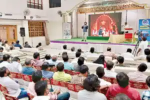 Photographer honored for hosting most workshops in India
